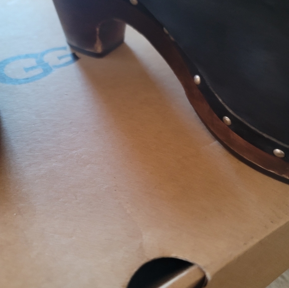 Ugg Lynnea leather , 8 - Picture 9 of 11